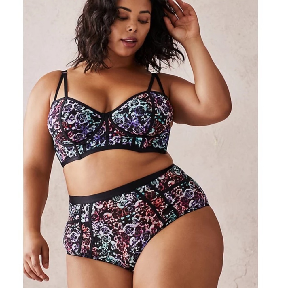 NWT TORRID MIRRORED SKULL MESH BRALETTE & PANTY - Picture 4 of 5